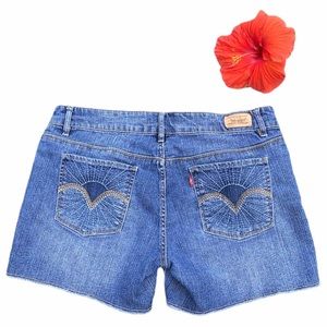 Levi’s Boho Embroidered Sunrise Pockets Jean Short